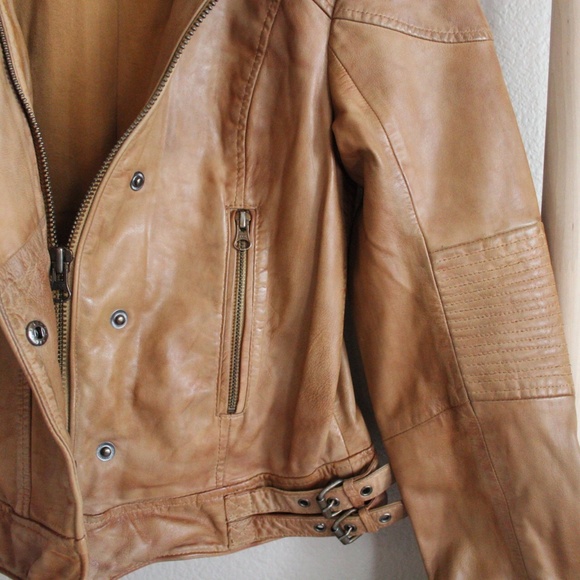 NEW Free People Fitted and Rugged Leather Jacket - Picture 8 of 8